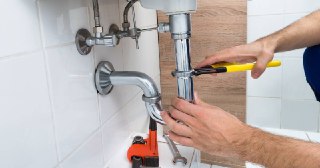 Сантехнические работы Балахна цена 461 руб. Услуги сантехника